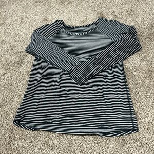 Lululemon long sleeve shirt